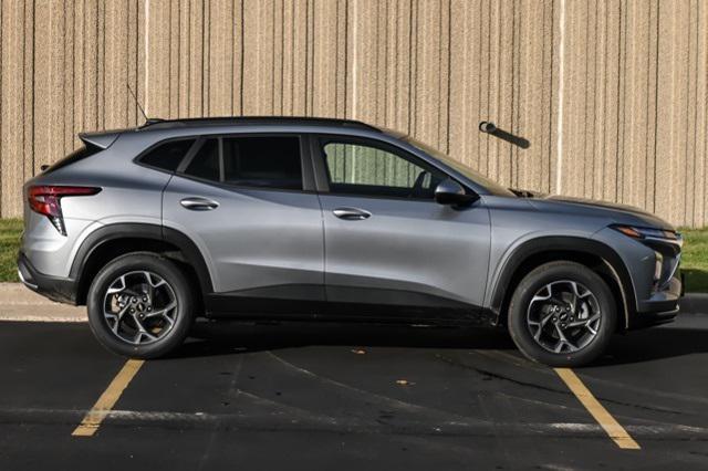 new 2025 Chevrolet Trax car, priced at $24,097