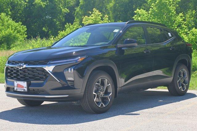 new 2025 Chevrolet Trax car, priced at $25,980