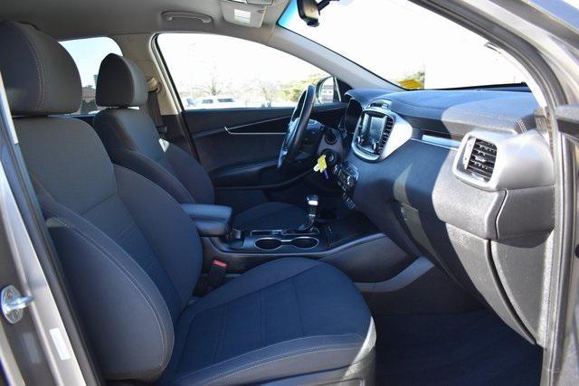 used 2019 Kia Sorento car, priced at $12,277