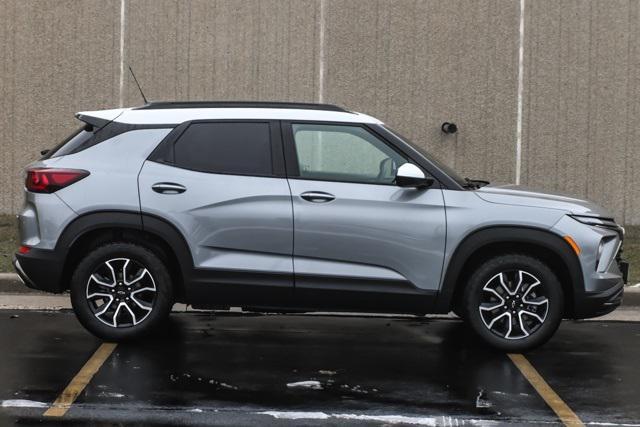 new 2025 Chevrolet TrailBlazer car, priced at $29,297