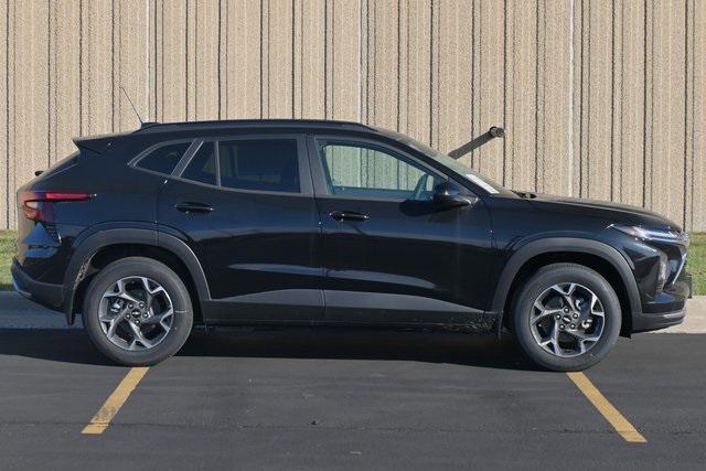 new 2025 Chevrolet Trax car, priced at $25,302