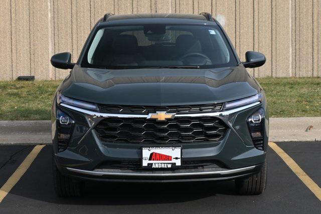 new 2025 Chevrolet Trax car, priced at $24,307