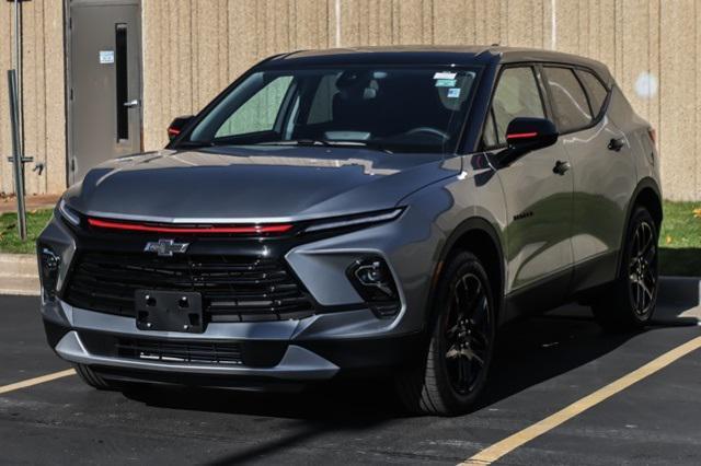 new 2025 Chevrolet Blazer car, priced at $40,016