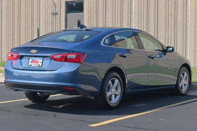 new 2025 Chevrolet Malibu car, priced at $27,595