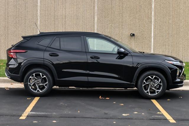 new 2025 Chevrolet Trax car, priced at $25,386