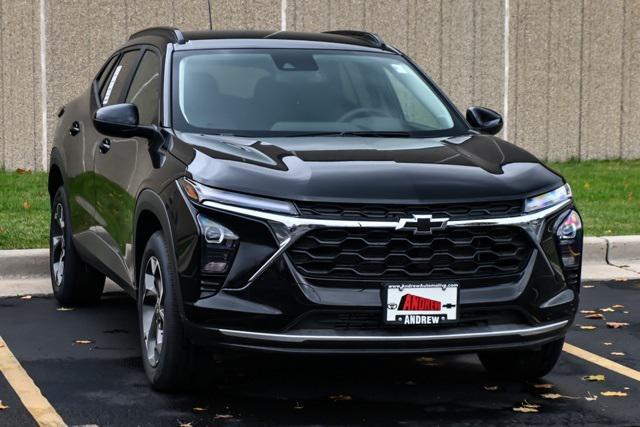 new 2025 Chevrolet Trax car, priced at $25,302