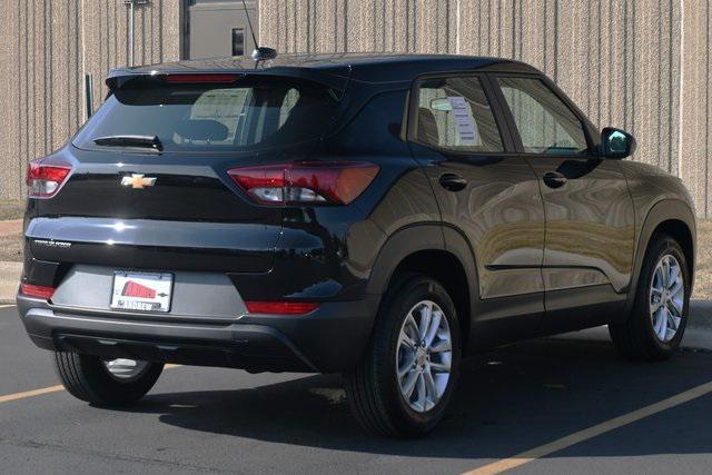 new 2025 Chevrolet TrailBlazer car, priced at $25,140