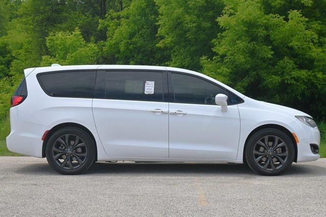 used 2019 Chrysler Pacifica car, priced at $18,645