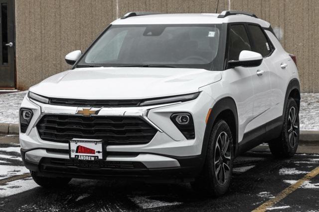 new 2025 Chevrolet TrailBlazer car, priced at $27,907