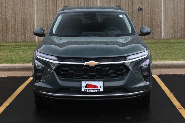 new 2025 Chevrolet Trax car, priced at $23,512