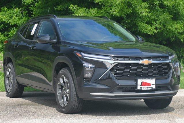 new 2025 Chevrolet Trax car, priced at $25,980