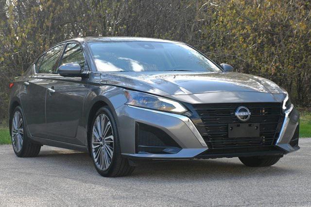 used 2023 Nissan Altima car, priced at $25,687