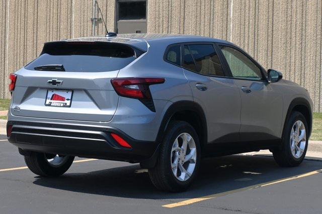 new 2025 Chevrolet Trax car, priced at $24,255