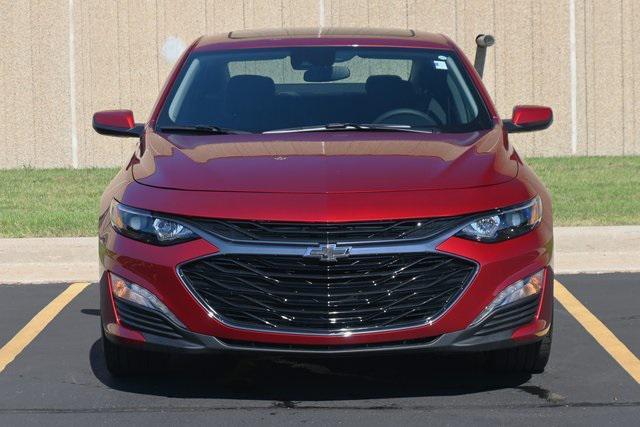 new 2025 Chevrolet Malibu car, priced at $31,358