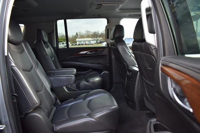 used 2020 Cadillac Escalade ESV car, priced at $41,252