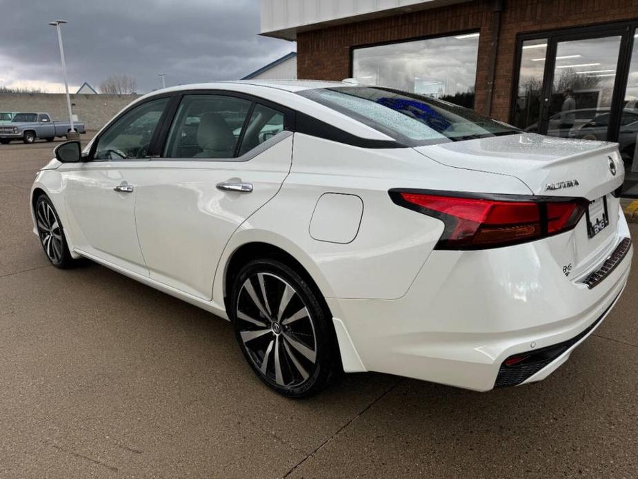 used 2020 Nissan Altima car