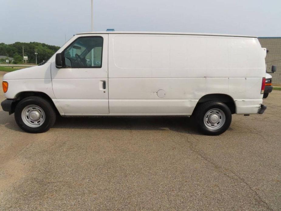 used 2005 Ford E150 car, priced at $8,997