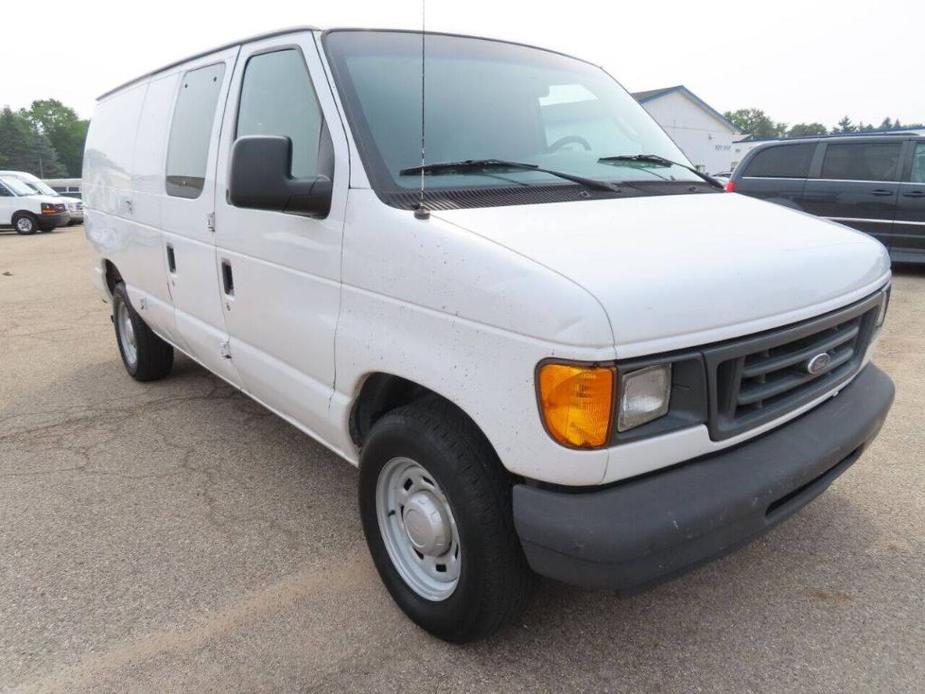 used 2005 Ford E150 car, priced at $8,997