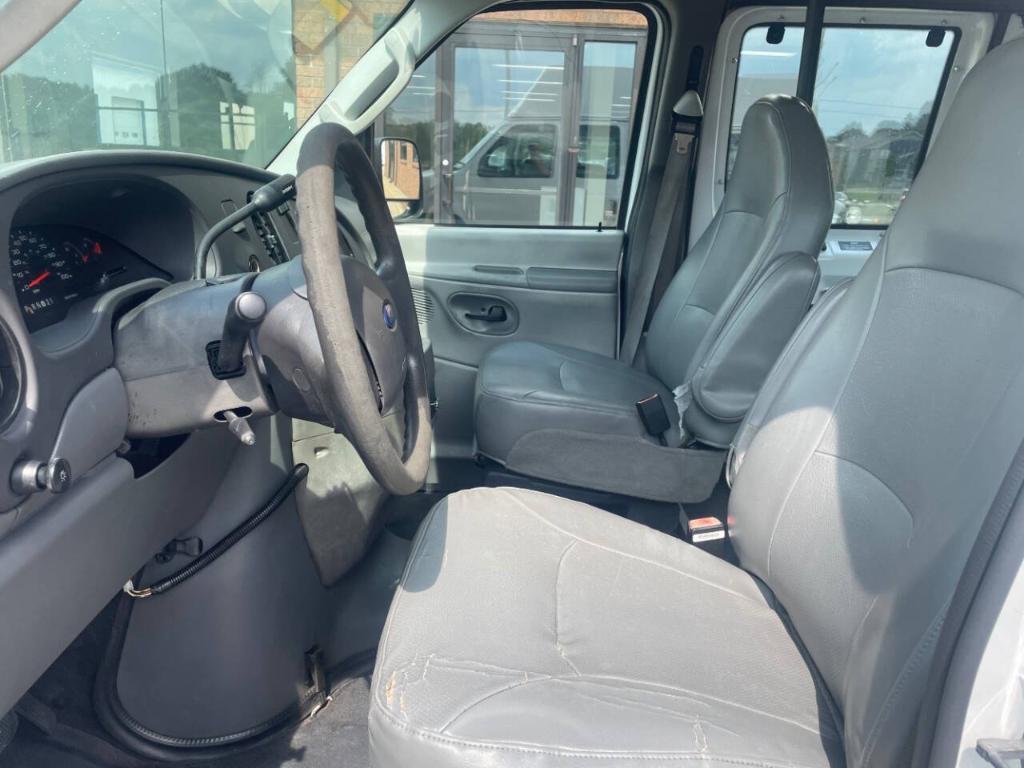 used 2006 Ford E250 car, priced at $11,997