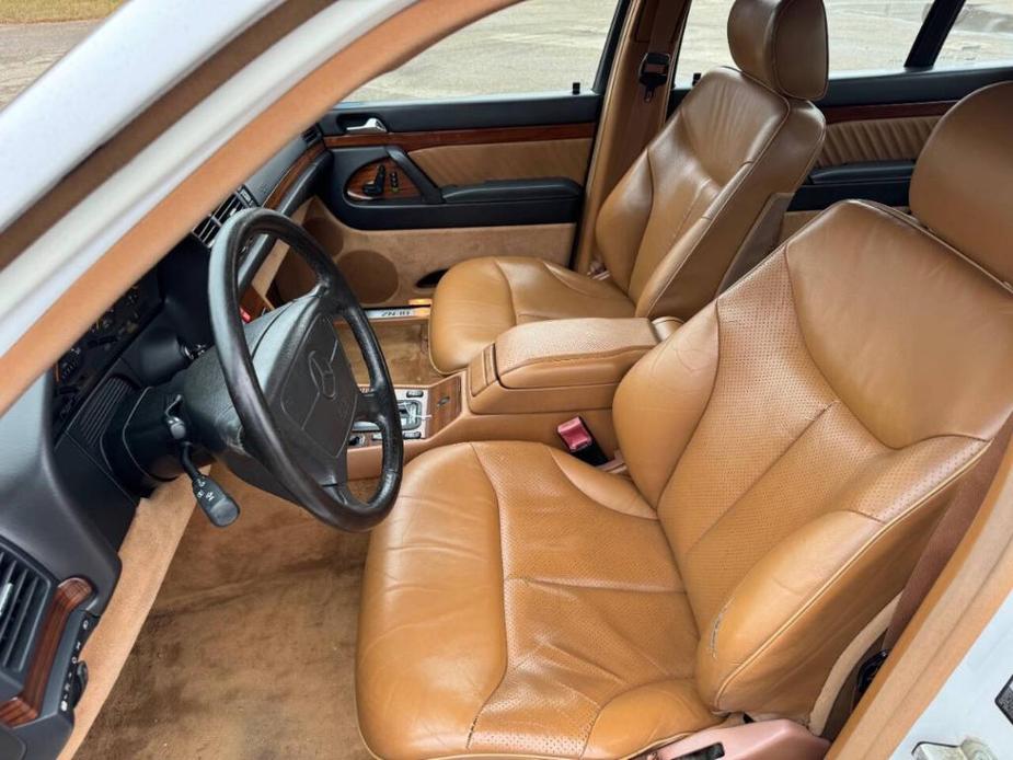 used 1993 Mercedes-Benz S-Class car, priced at $2,900