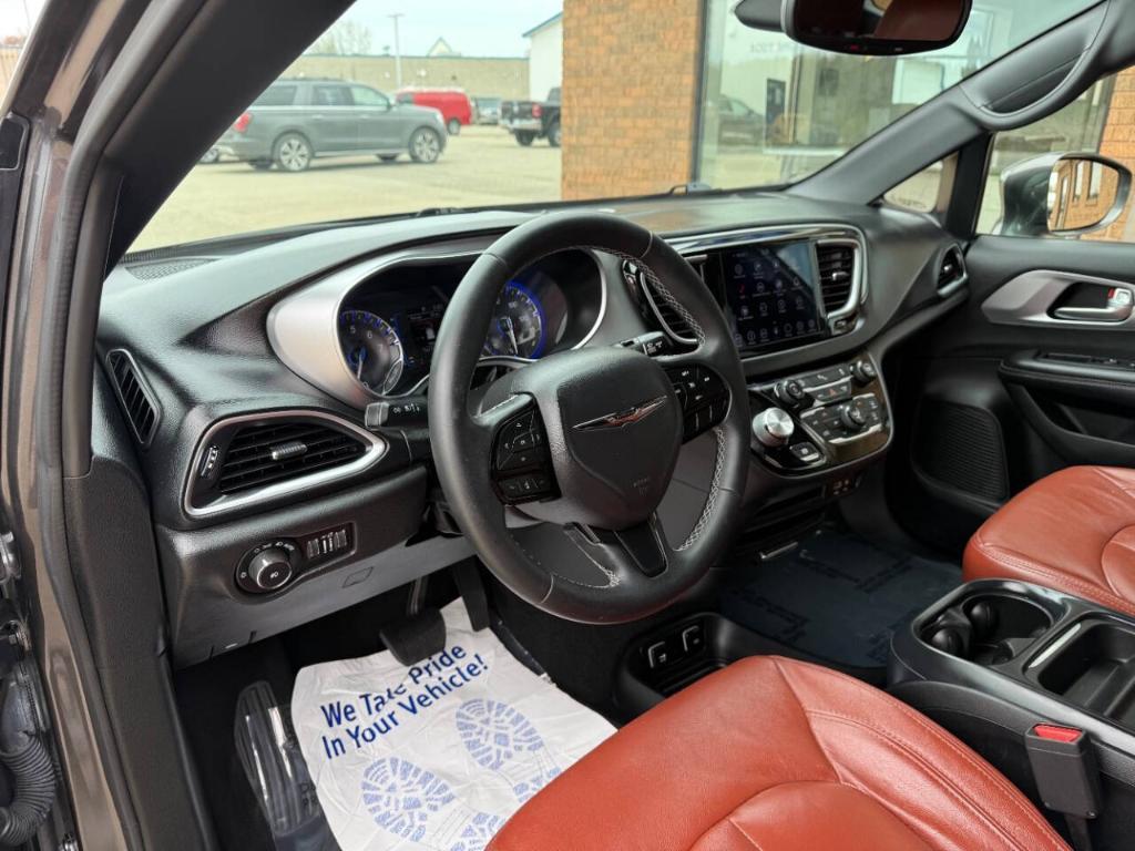 used 2018 Chrysler Pacifica car, priced at $15,997