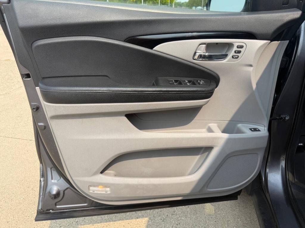 used 2017 Honda Pilot car, priced at $17,997