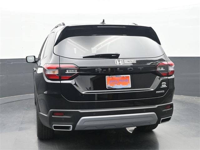 new 2025 Honda Pilot car, priced at $47,500