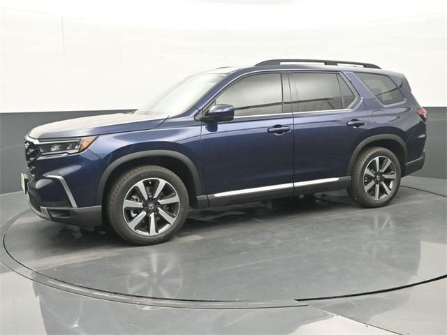 new 2025 Honda Pilot car, priced at $47,500