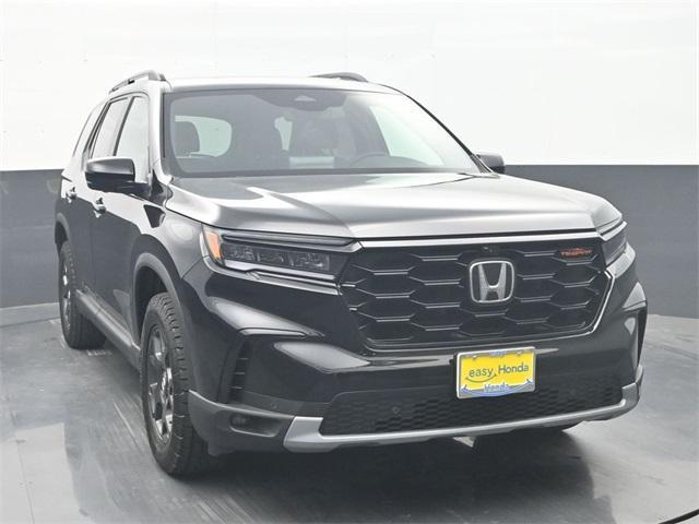 new 2025 Honda Pilot car