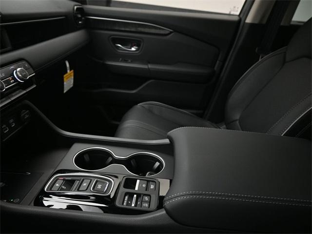 new 2025 Honda Pilot car, priced at $53,080