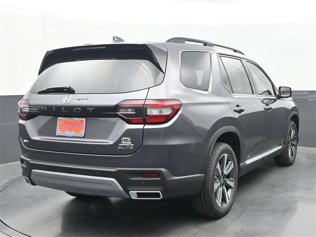new 2025 Honda Pilot car, priced at $53,080