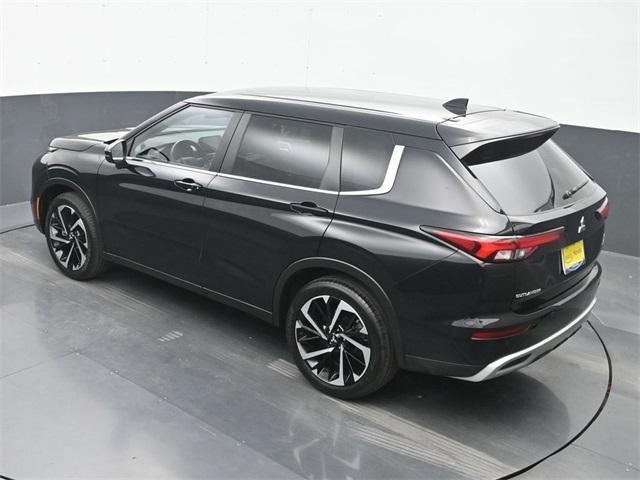 used 2023 Mitsubishi Outlander car, priced at $22,990