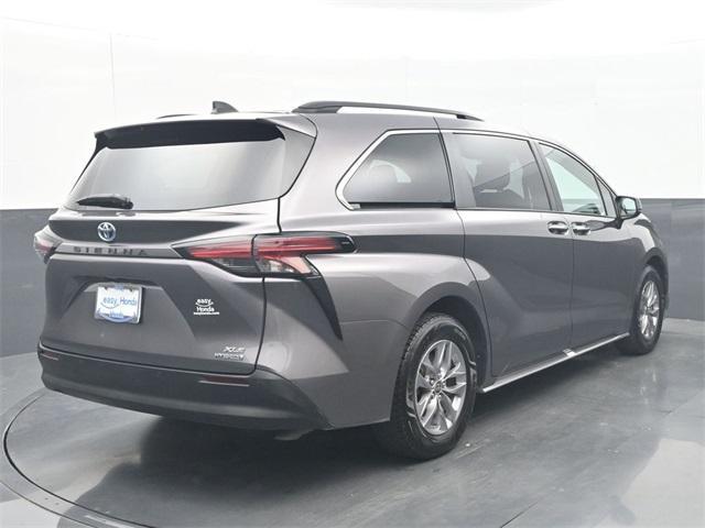 used 2022 Toyota Sienna car, priced at $35,797