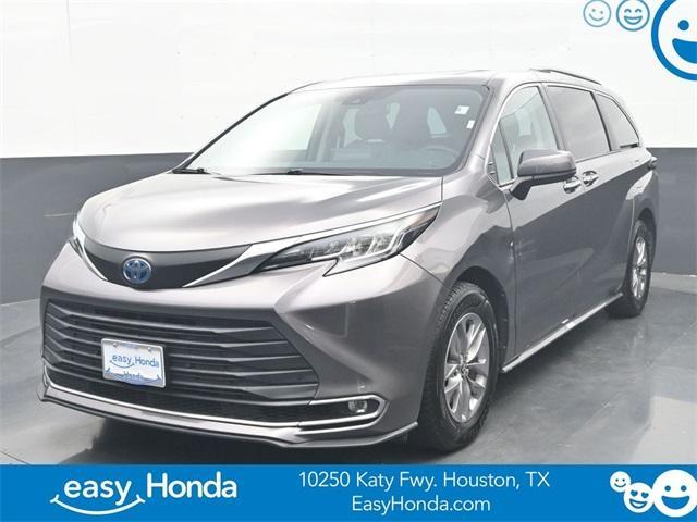 used 2022 Toyota Sienna car, priced at $35,797