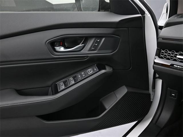 new 2025 Honda Accord Hybrid car, priced at $40,905