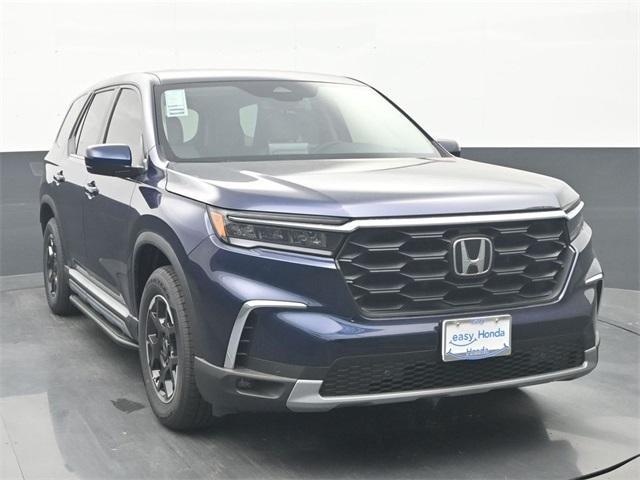 new 2025 Honda Pilot car, priced at $46,050