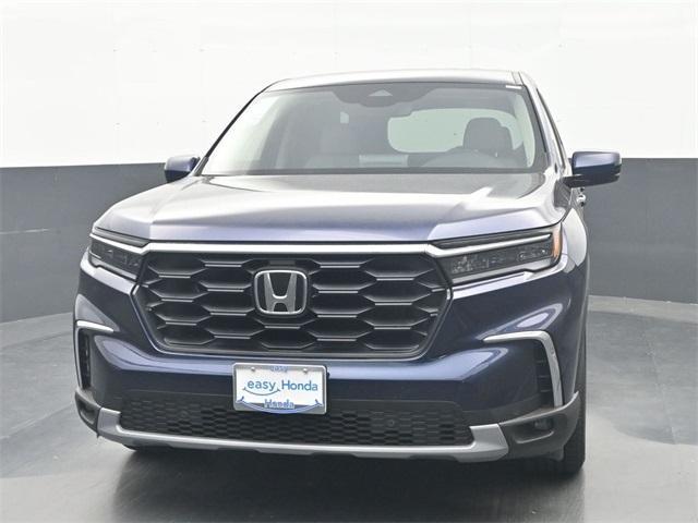 new 2025 Honda Pilot car, priced at $46,050