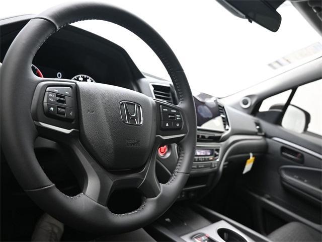 new 2025 Honda Ridgeline car, priced at $40,400