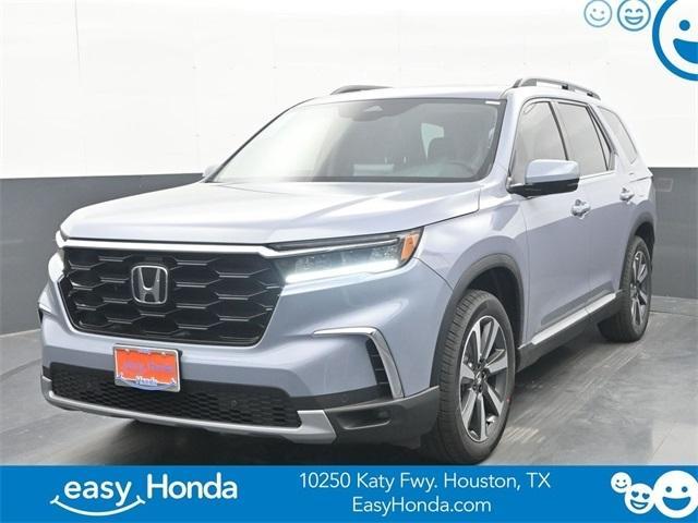 new 2025 Honda Pilot car, priced at $47,955