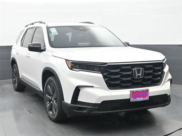 new 2025 Honda Pilot car, priced at $42,755