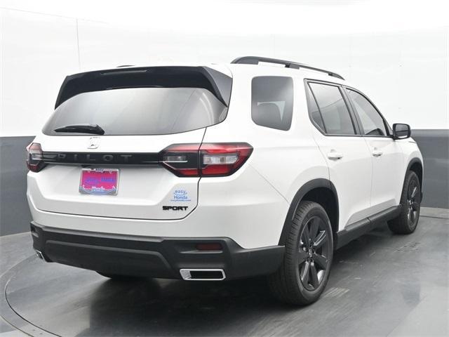 new 2025 Honda Pilot car, priced at $42,755