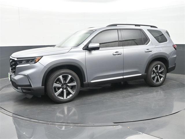 new 2025 Honda Pilot car, priced at $53,080
