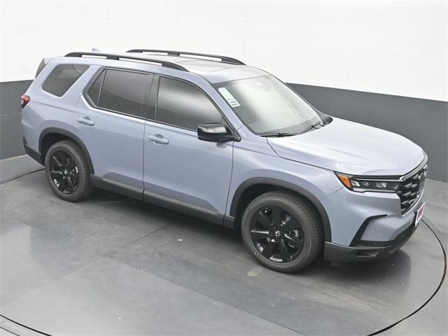 new 2025 Honda Pilot car, priced at $55,765