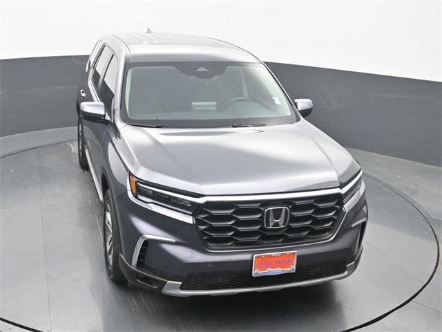 used 2025 Honda Pilot car, priced at $42,235