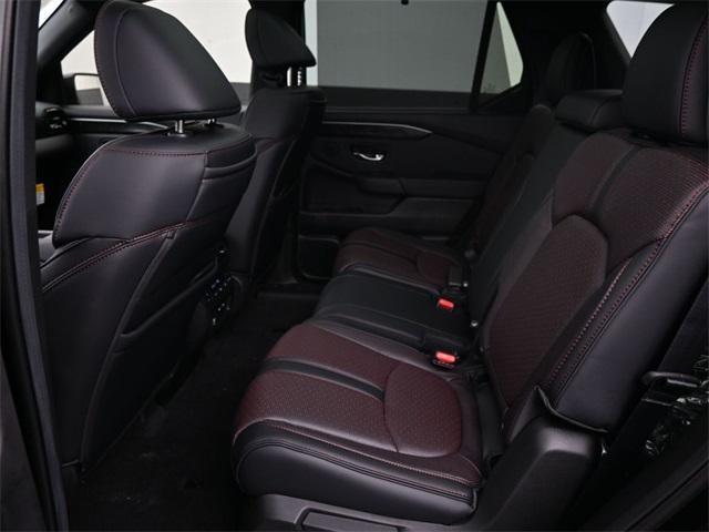 new 2025 Honda Pilot car, priced at $54,580