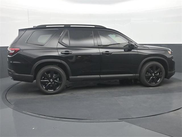 new 2025 Honda Pilot car, priced at $54,580