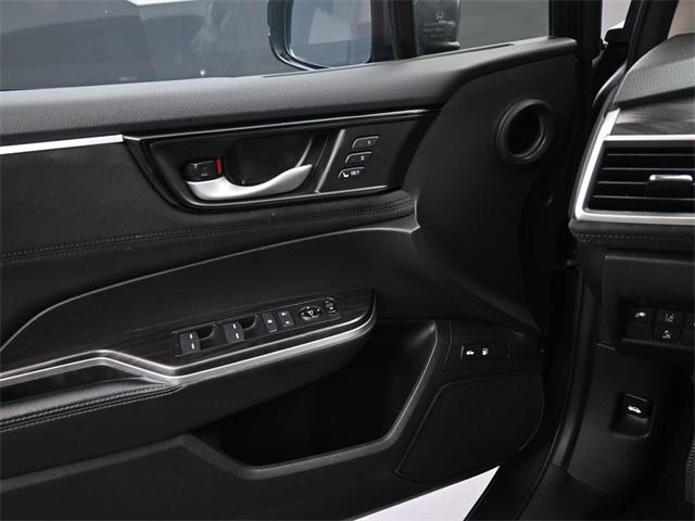 used 2020 Honda Clarity Plug-In Hybrid car, priced at $22,590
