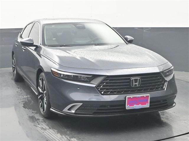 new 2025 Honda Accord Hybrid car