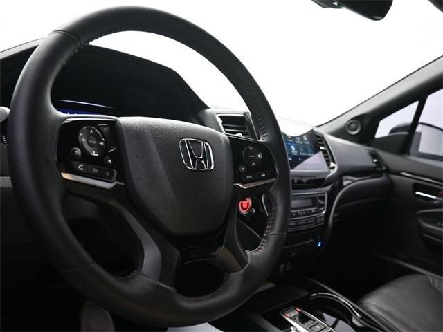 used 2022 Honda Pilot car, priced at $37,197