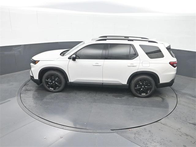 new 2025 Honda Pilot car, priced at $55,035